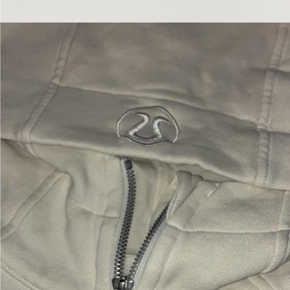 lululemon athletica Women's Light Beige Zip-Up Hoodie